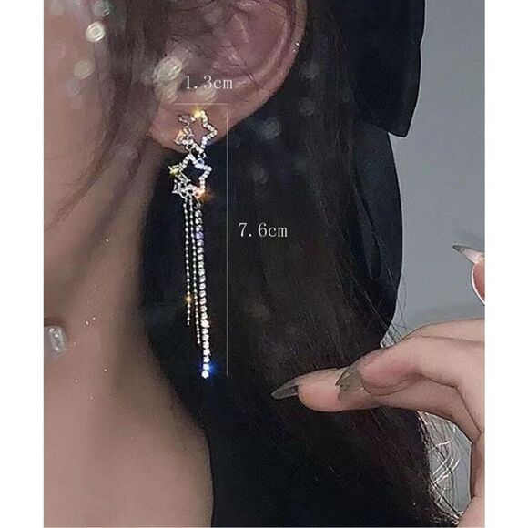 Shooting Star Earrings - Picture 5 of 7